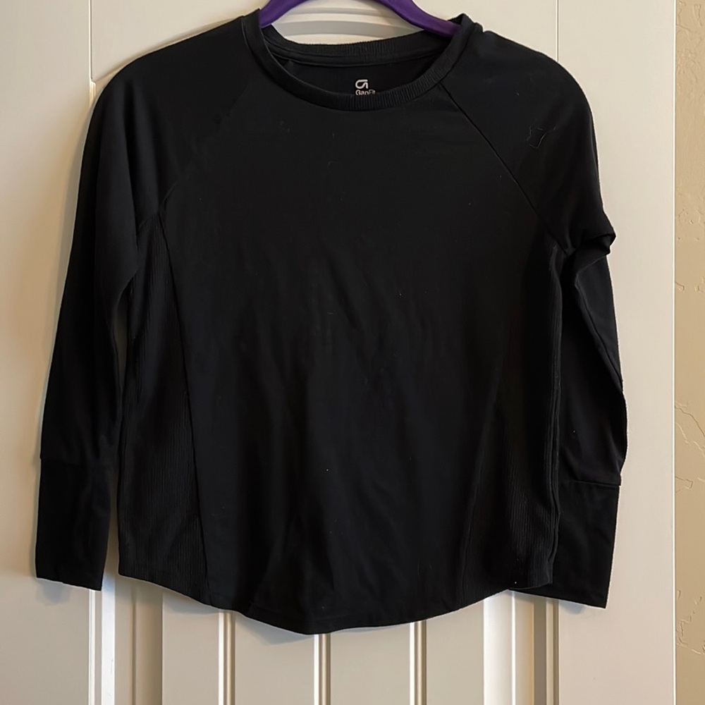 Black long sleeve t-shirt